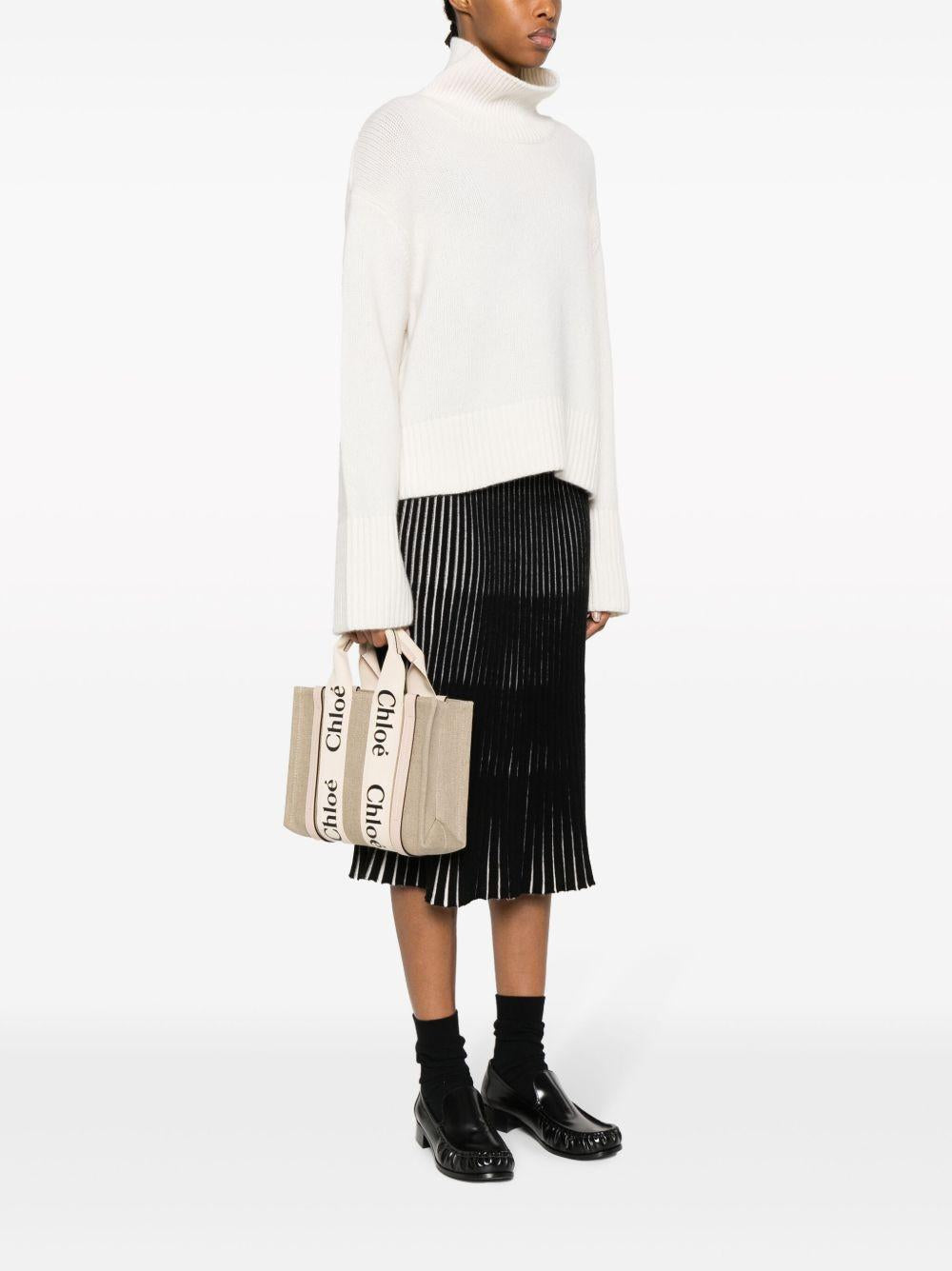 Woody Small Linen Tote Bag CHC22AS397I26 6J5 CHLOÉ 