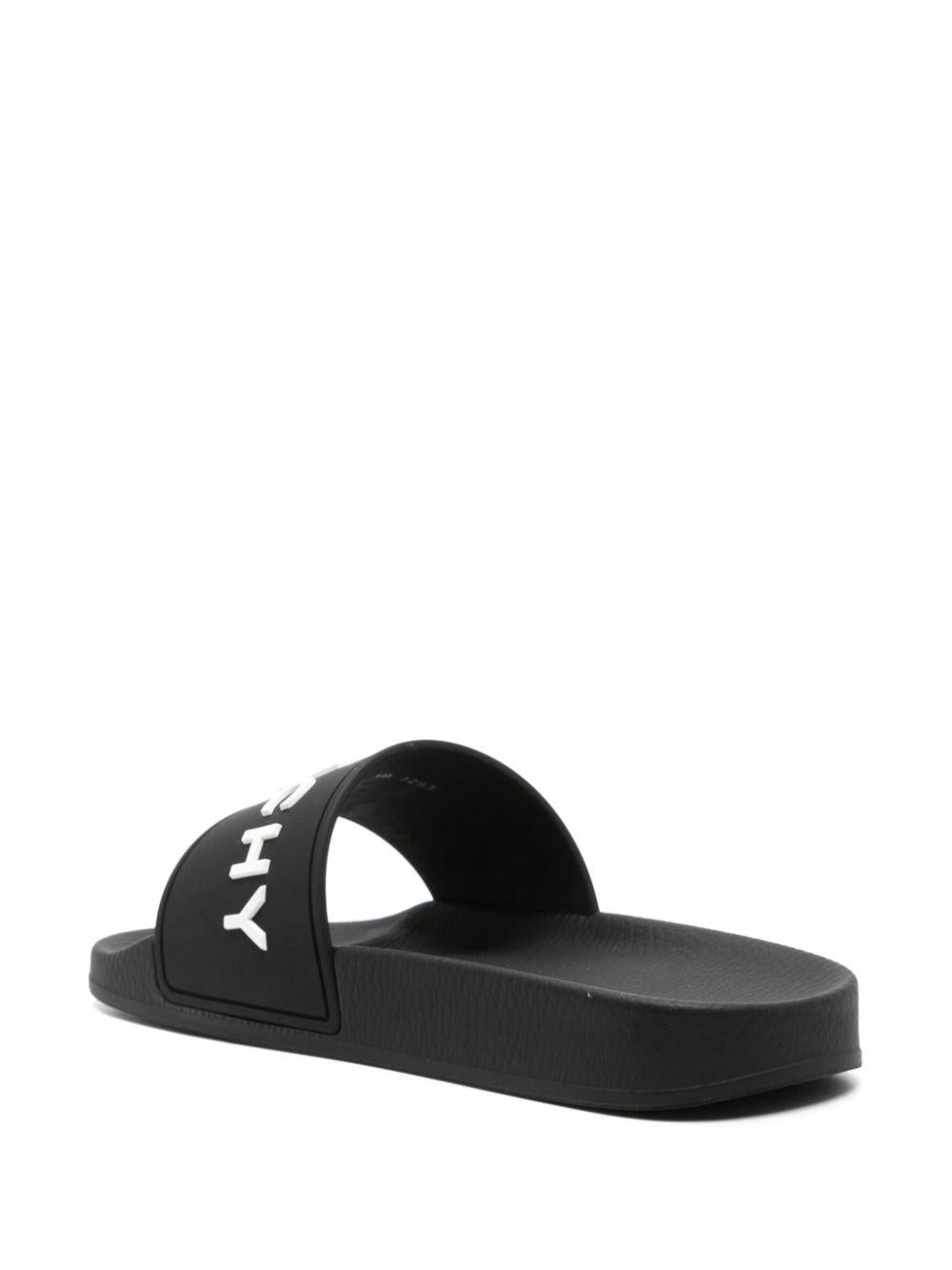 Embossed-logo slides<BR/><BR/><BR/> BE3004E1UM 001 GIVENCHY 