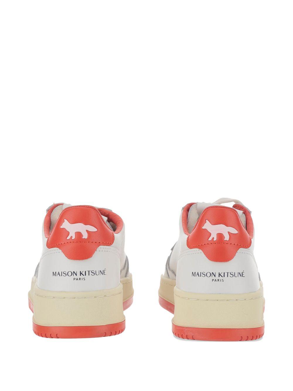 MEDALIST LOW 'MAISON KITSUNÉ' SNEAKERS IN WHITE AND CLAY RED LEATHER AULW MK02WHT/RED AUTRY x MAISON KITSUNÉ 