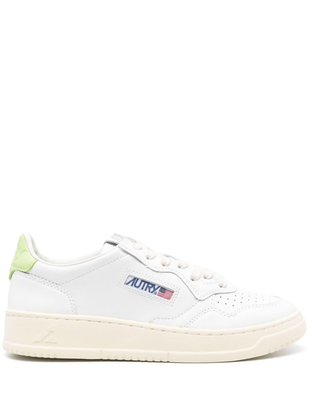 Medalist leather sneakers<BR/><BR/><BR/> AULW LL60LEAT/LEAT WHT/SNAP GRN AUTRY 