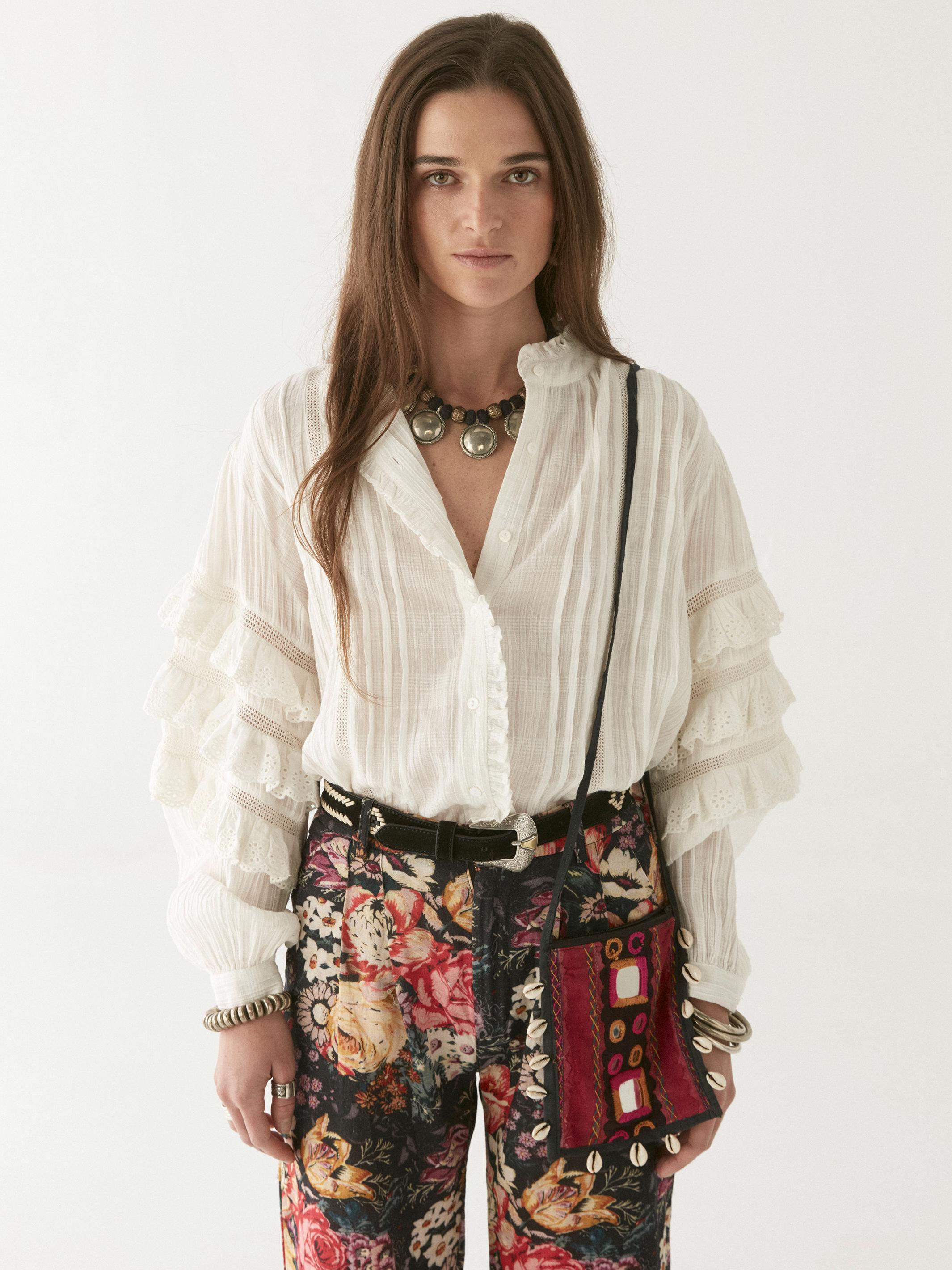 Omara blouse OMARA MERENGUE MAISON HOTEL 