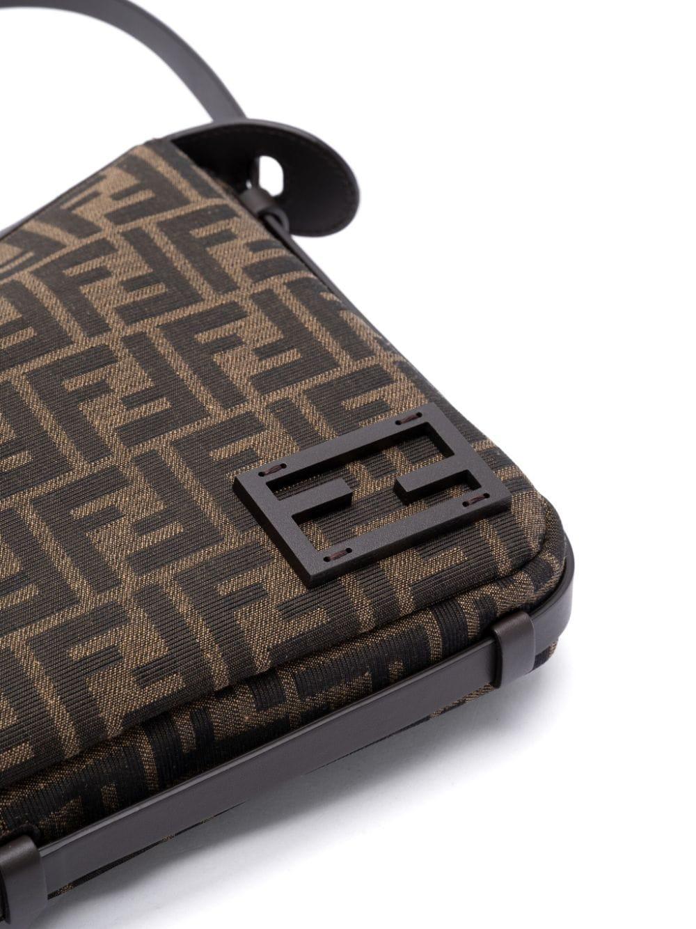  8BR829 AFPMF1GL7 FENDI 