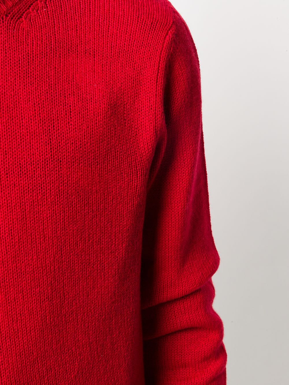 Maglione a girocollo di colore rosso in cashmere